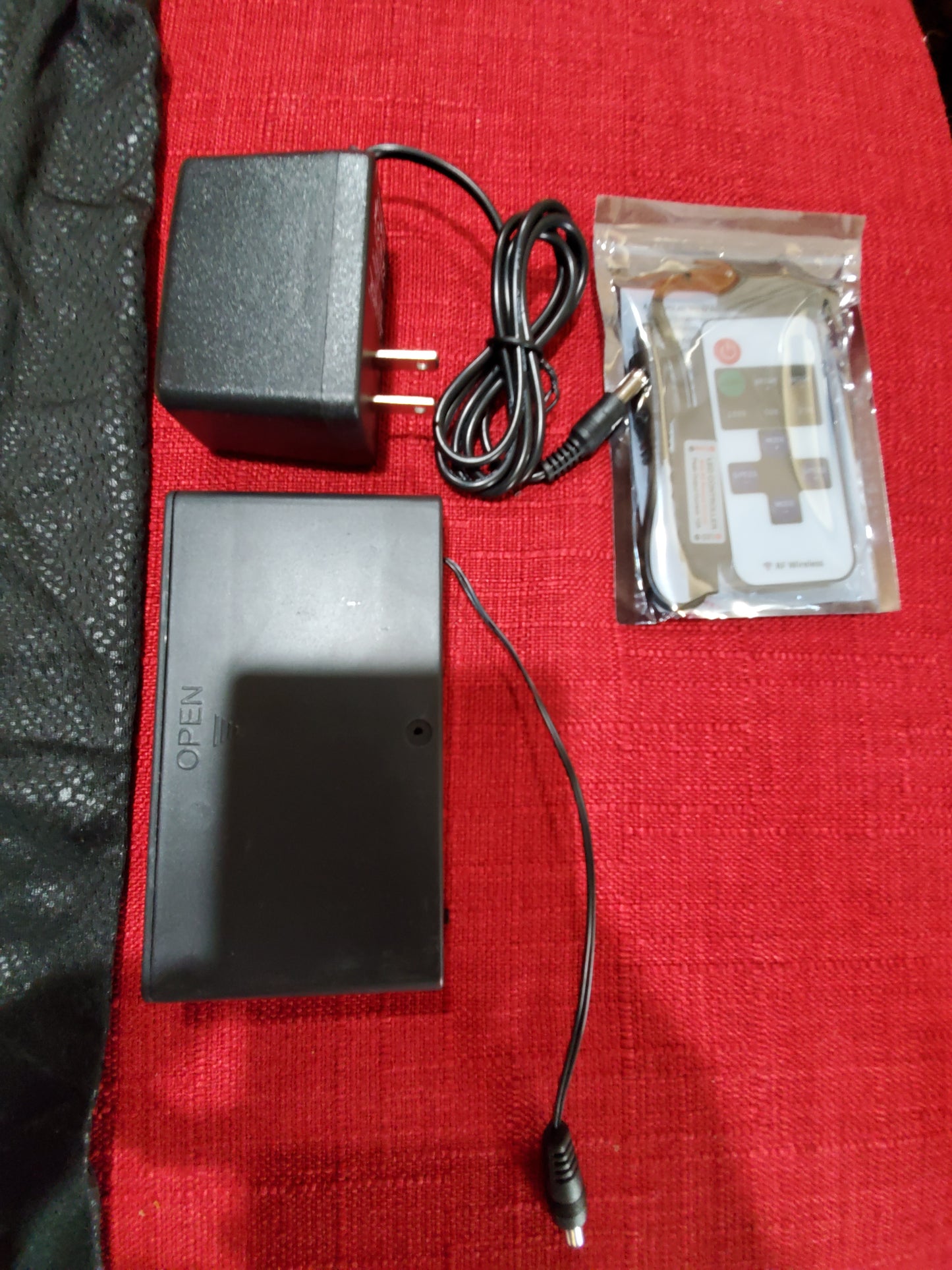 Lakers chain sign 12v dual power with remote and dimmer