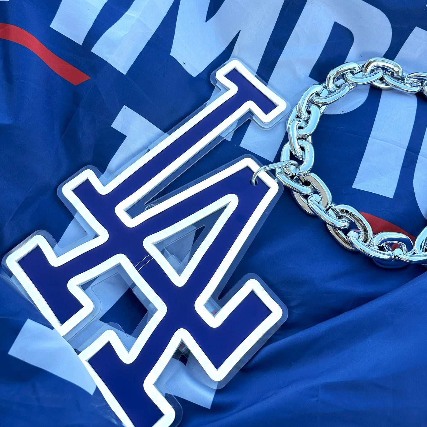 LED Light-Up LA Dodgers chain 12v 14 × 10