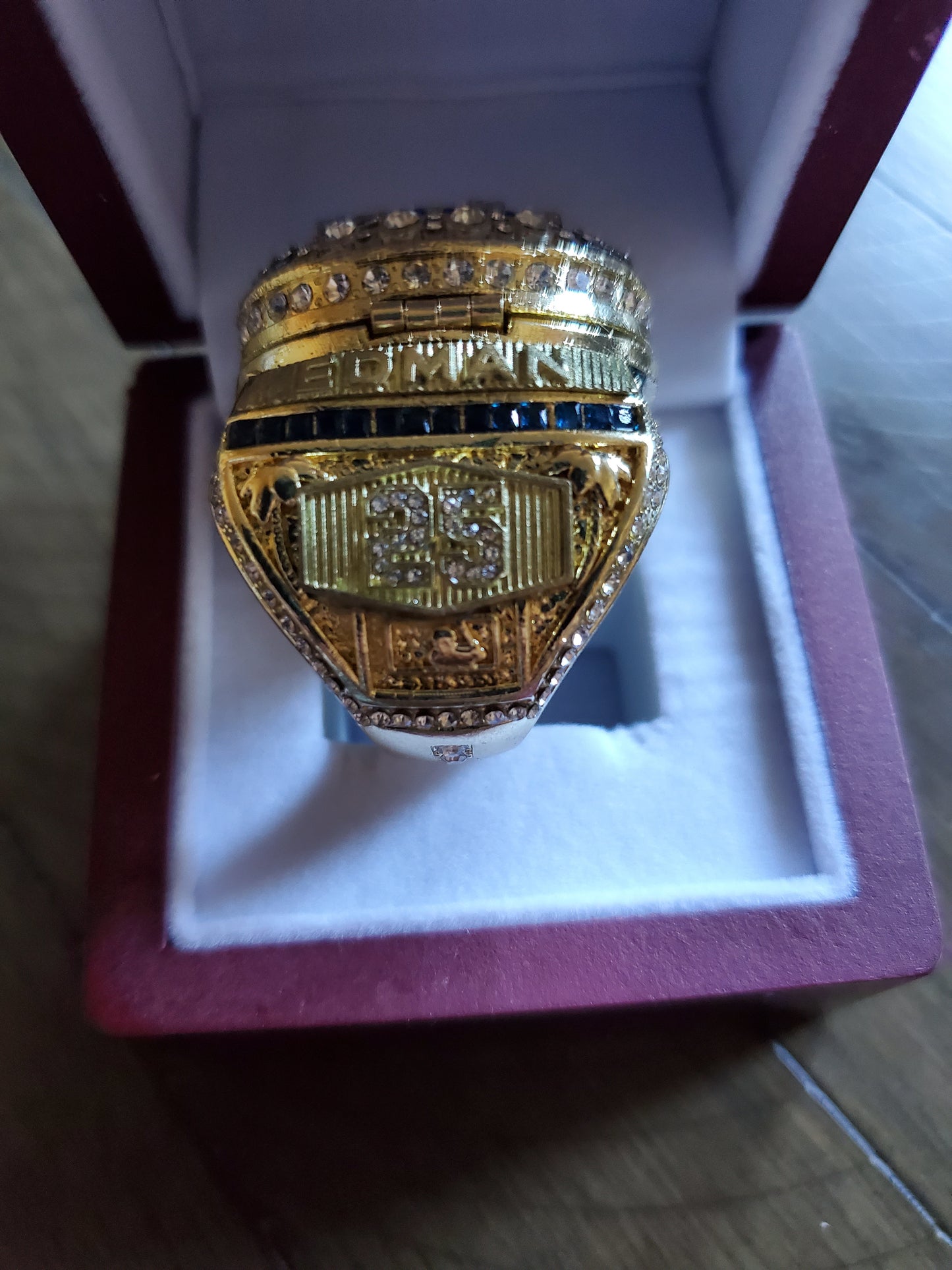 LA 2024 WORLD SERIES RING replica with box