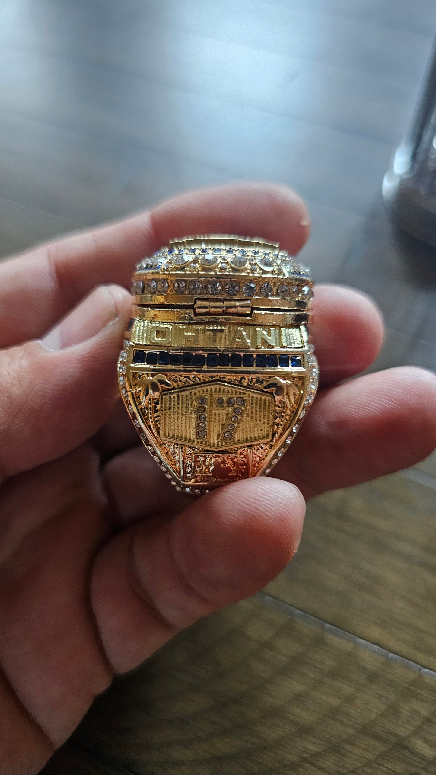 #17 Ohtani WORLD SERIES CHAMPIONS 2024 Ring & Trophy combo size 13