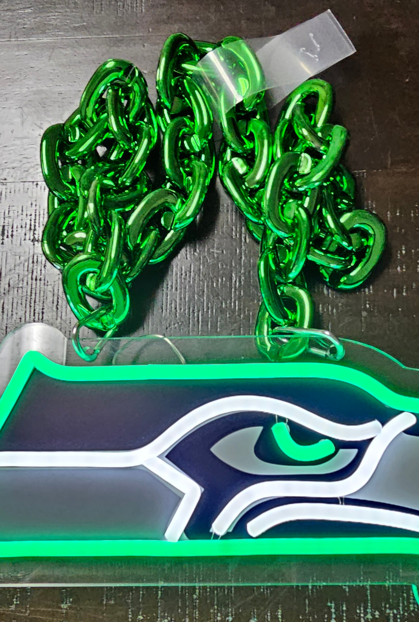 SEAHAWKS FAN CHAINS 5V