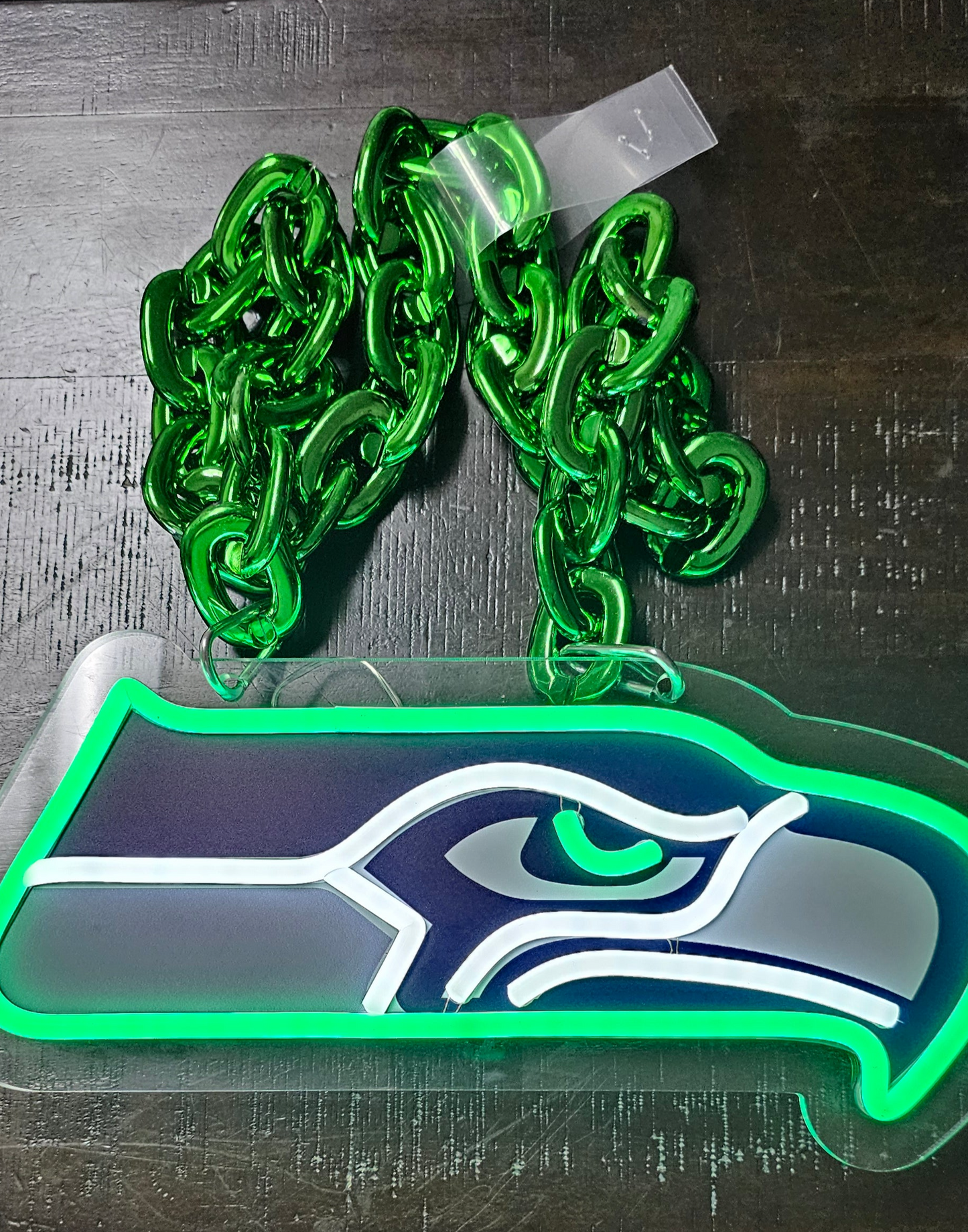 SEAHAWKS FAN CHAINS 5V