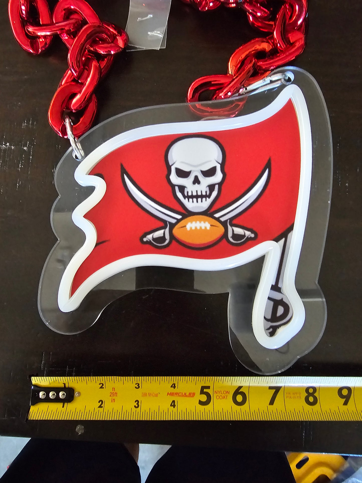 BUCCANEERS FAN CHAIN 12v