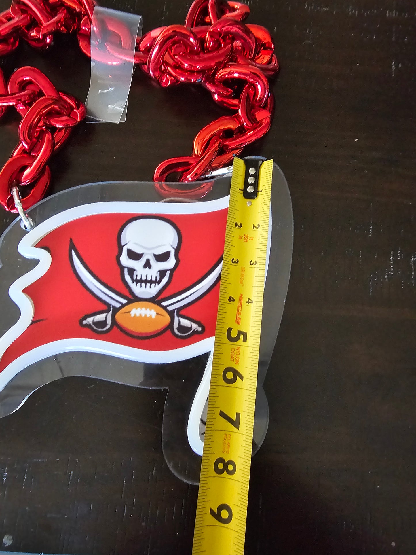 BUCCANEERS FAN CHAIN 12v