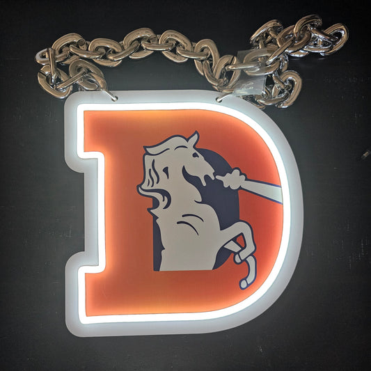 BRONCOS FAN CHAIN 5v