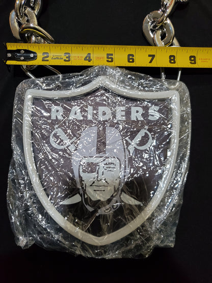 LAS VEGAS RAIDERS MINI LED SHIELD NECKLACE 5v