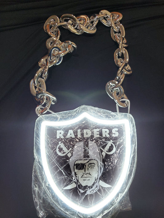 LAS VEGAS RAIDERS MINI LED SHIELD NECKLACE 5v