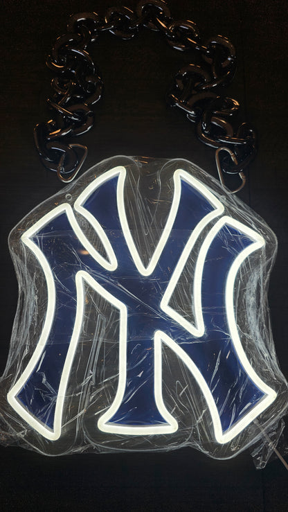 NEW YORK YANKEES LED Chain 13x12 usb dual 5v