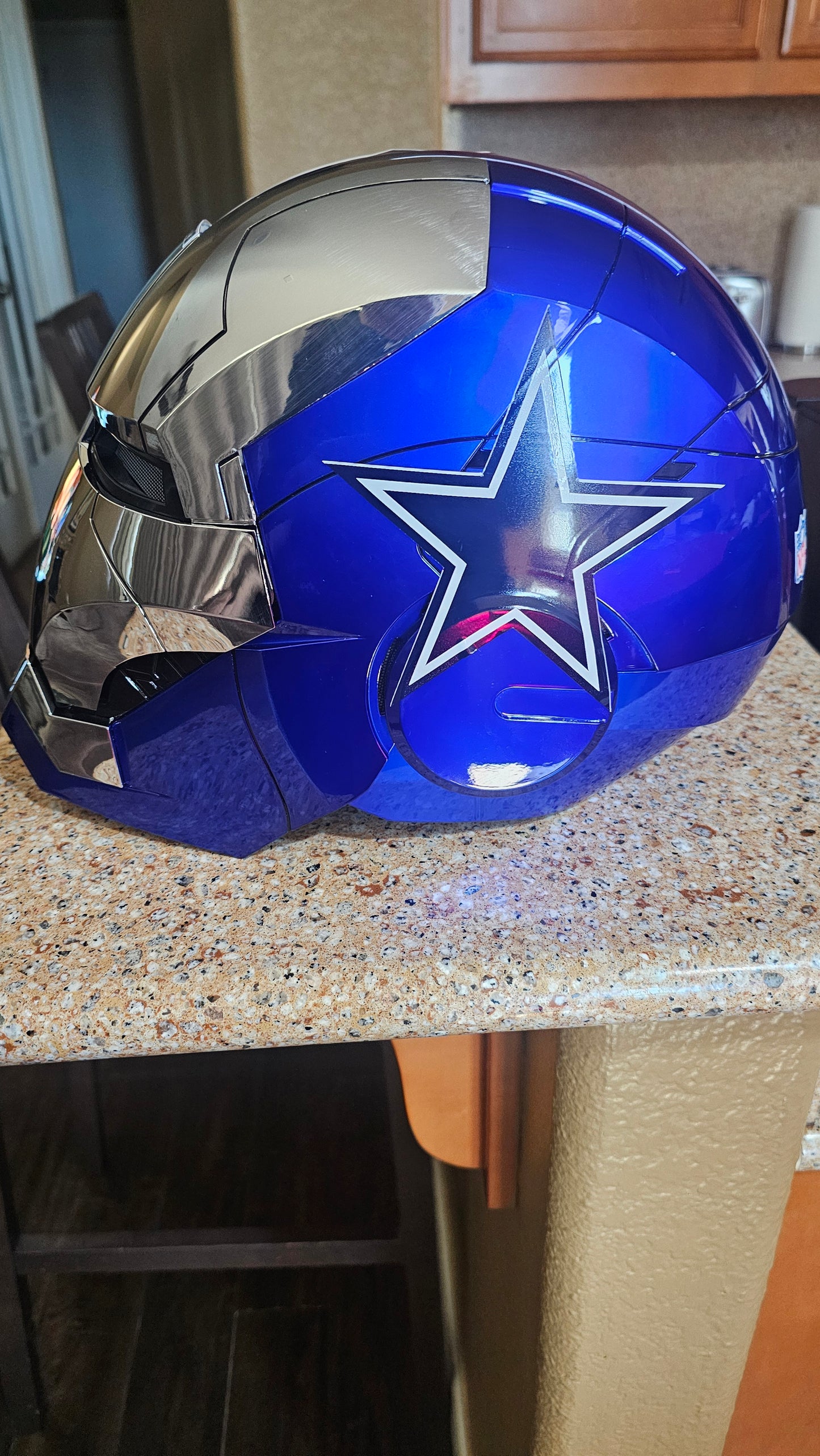 Mask football dallas