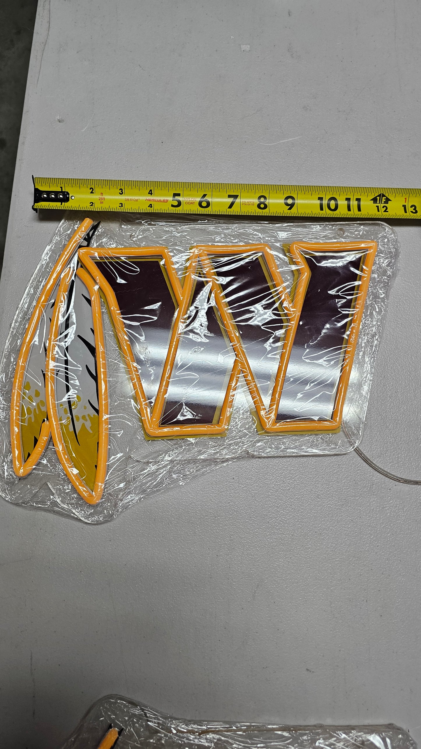 WASHINGTON W with feather led chain sign 13x12 12v dual power with remote and dimmer