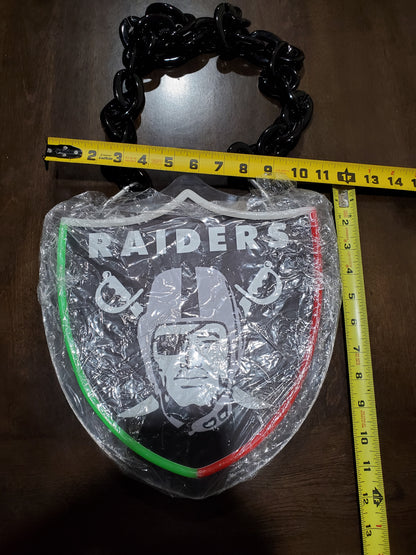 LAS VEGAS RAIDERS MEXICO COLORS LED SHIELD NECKLACE 5v