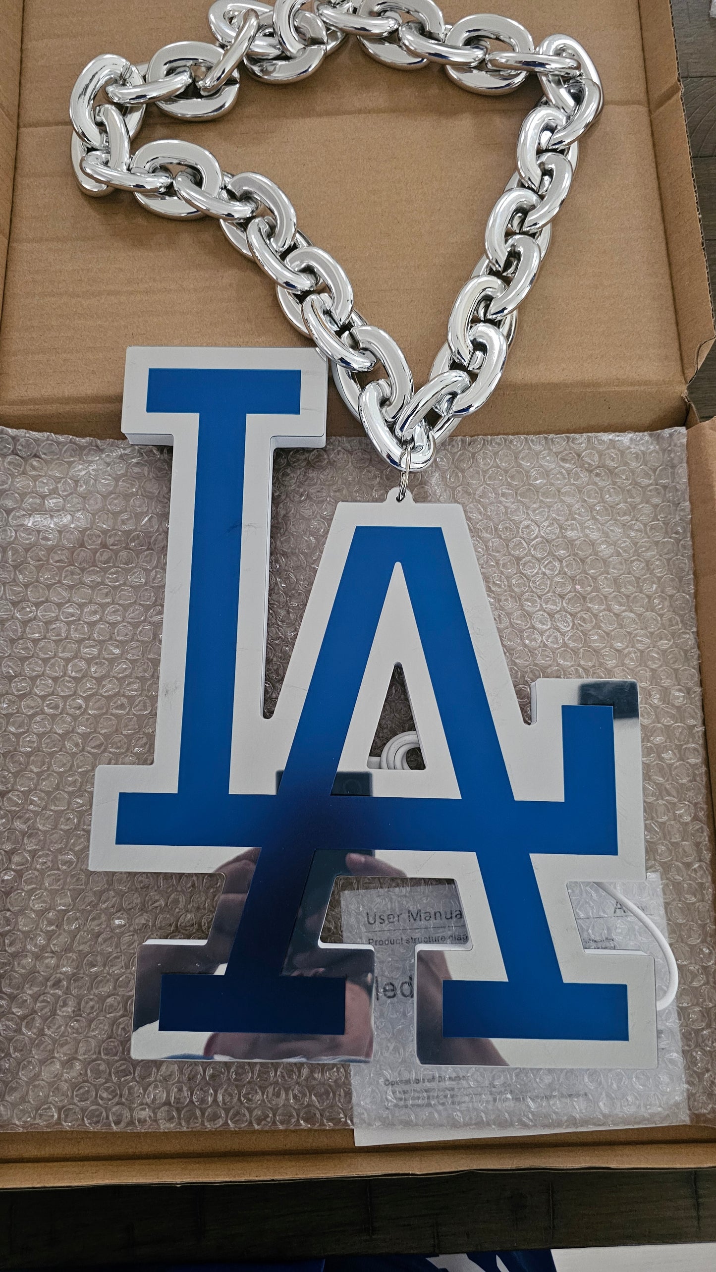 Infinity LED LA Dodgers chain 5v 12 x 9 usb 3 AA Battery necklace