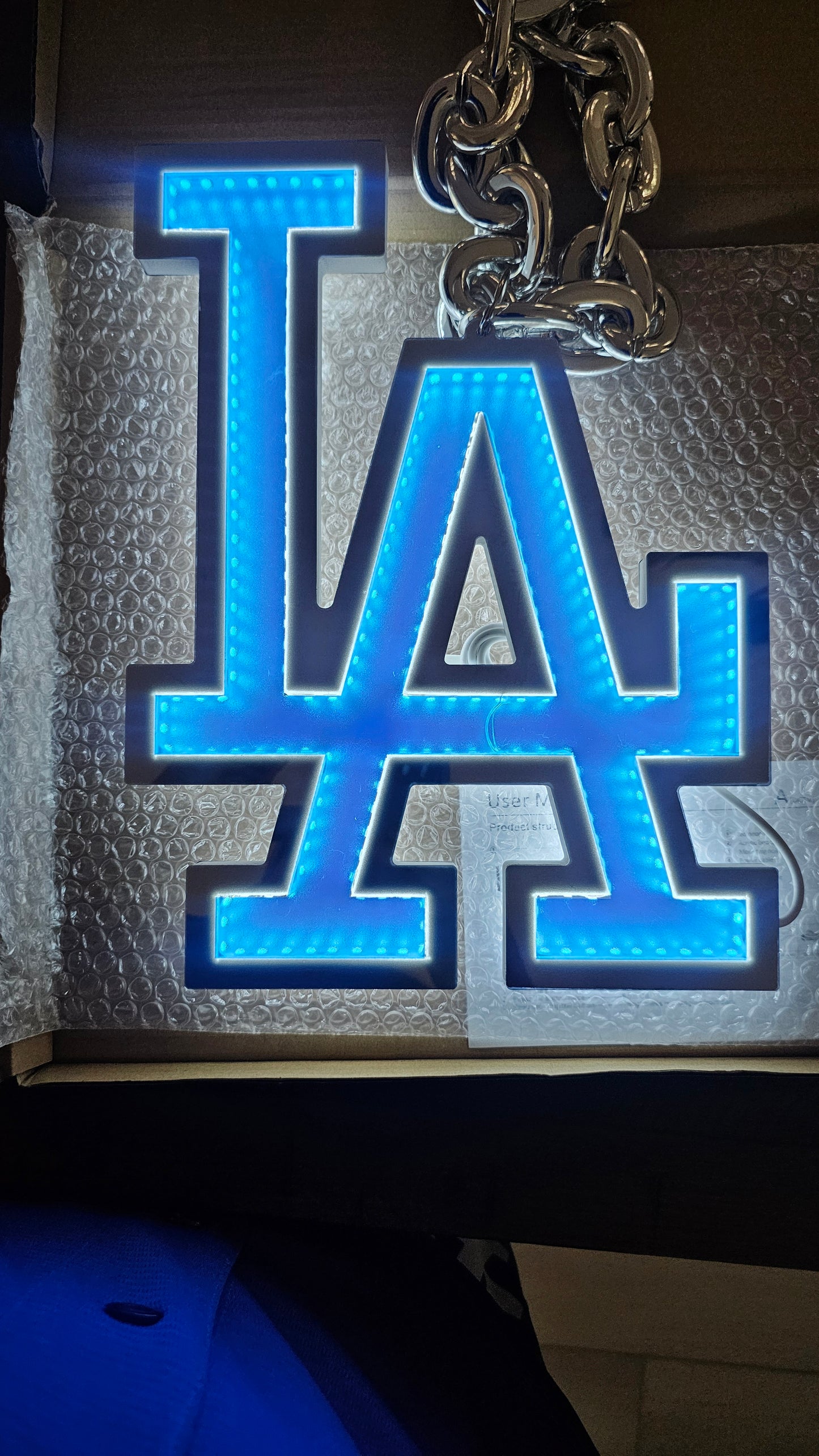 Infinity LED LA Dodgers chain 5v 12 x 9 usb 3 AA Battery necklace