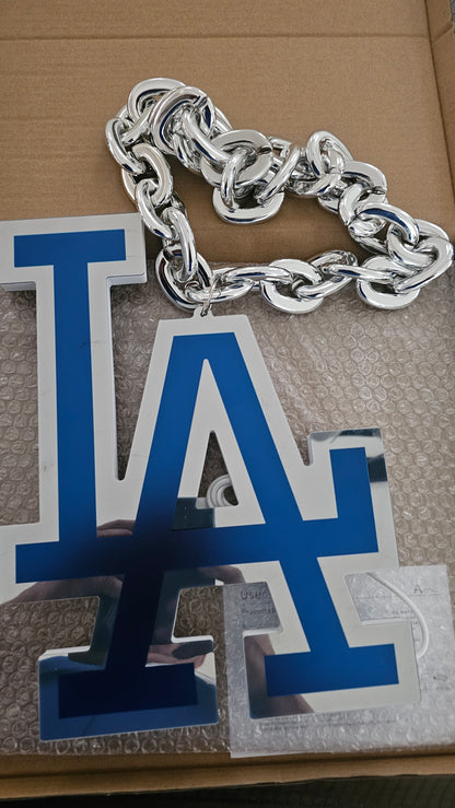 Infinity LED LA Dodgers chain 5v 12 x 9 usb 3 AA Battery necklace