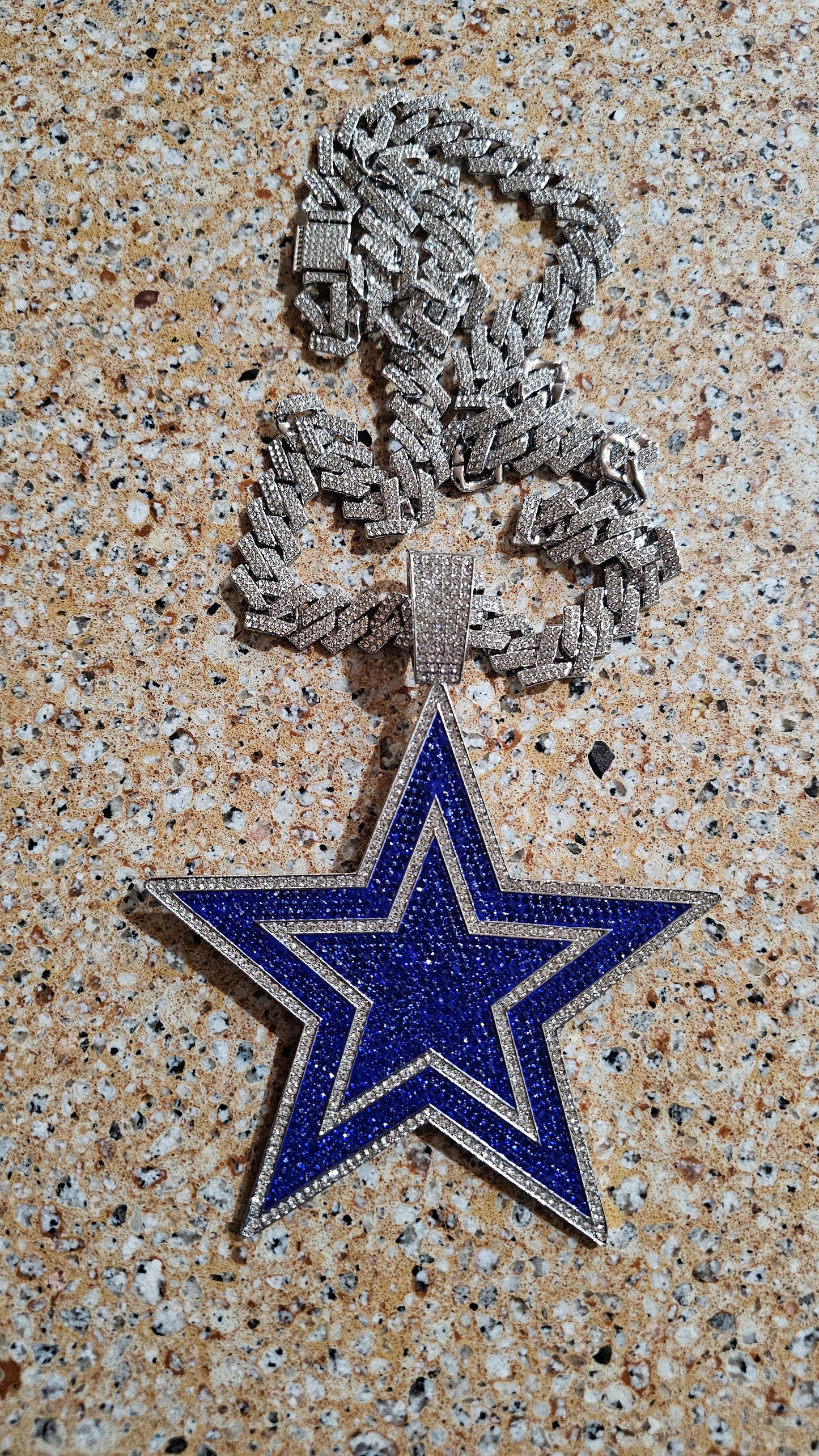 Dallas Star bling pendant  necklace
