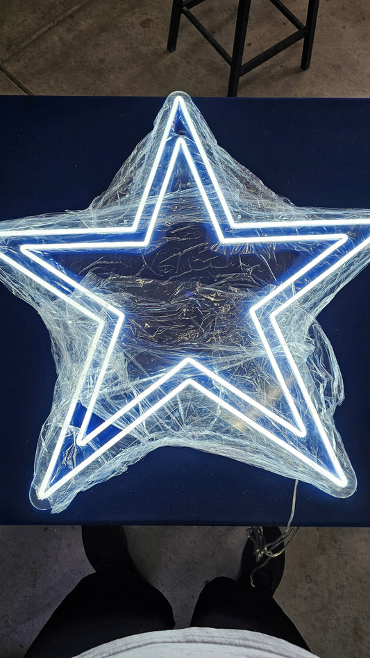 30 inch Cowboys Star w/remote
