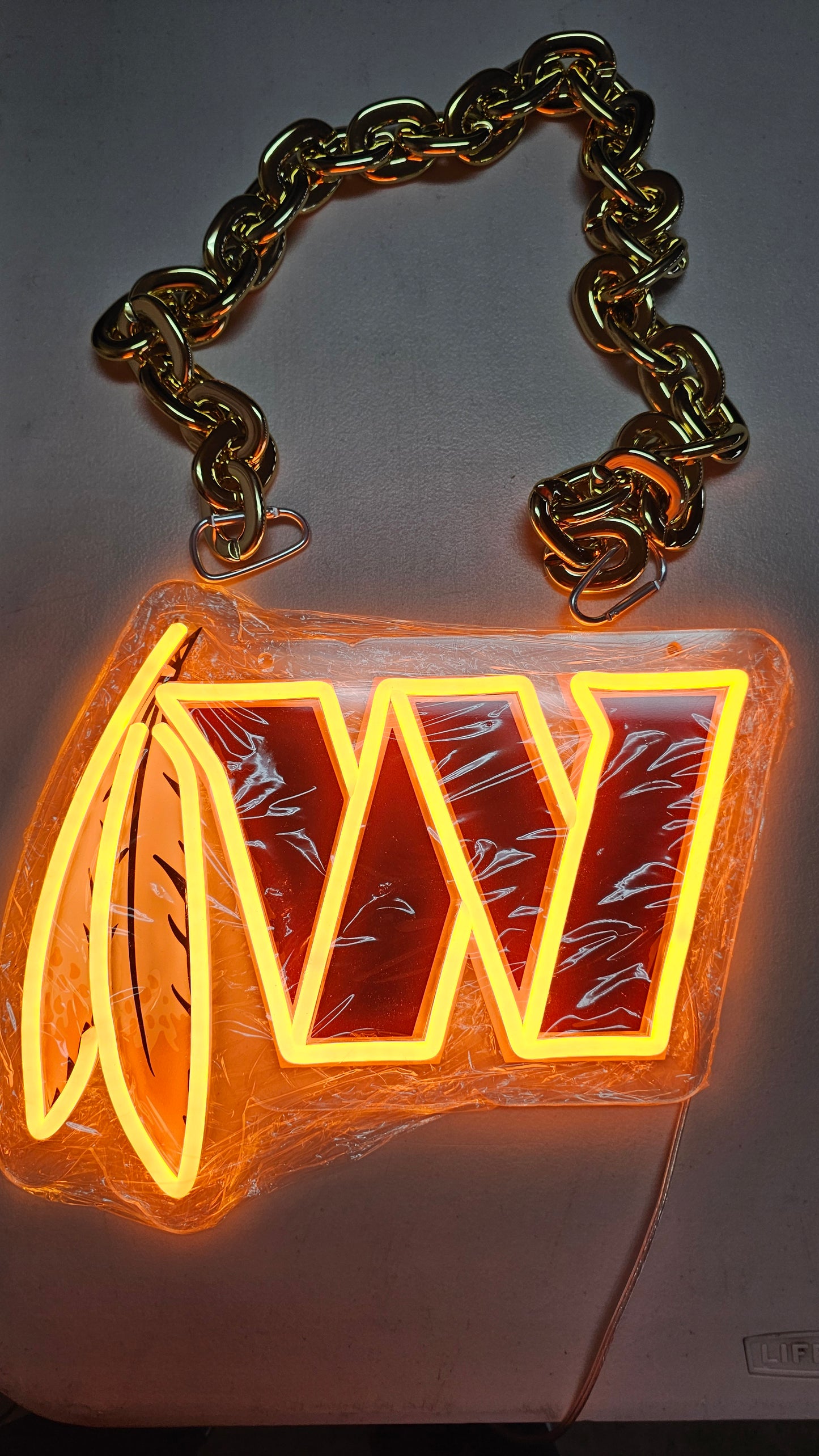 WASHINGTON W with feather led chain sign 13x12 12v dual power with remote and dimmer